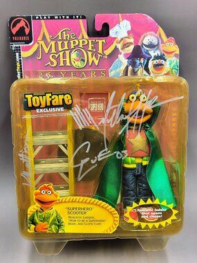 Palisades Superhero Scooter Action Figure Muppets Playset Toyfare Exclusive